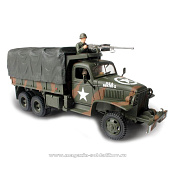 Масштабная модель в сборе и окраске США, GMC 2,5т грузовик. 1:32 Unimax - фото